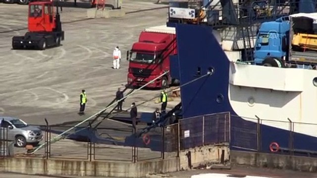 Ukrayna'dan gelen tır şoförleri ve gemi mürettebatı Zonguldak'ta öğrenci yurduna yerleştirildi