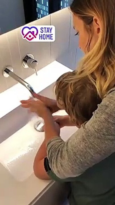 La cuarentena de Luisana Lopilato y Michael Bublé: cómo le enseñan a su hijo Noah a lavarse las manos por el coronavirus