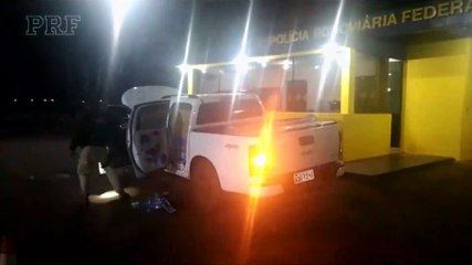 Roubada e carregada com cigarros, caminhonete é apreendida pela PRF em Ubiratã