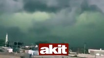 İran'da dehşete düşüren görüntü! Bulutlar yeşil oldu