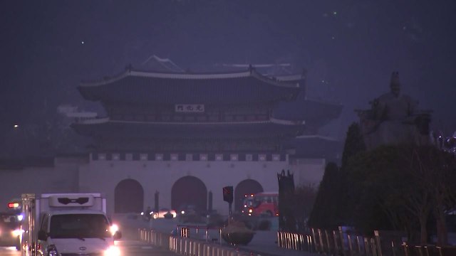 [날씨] 맑고 포근, 대기 건조...큰 일교차 주의 / YTN