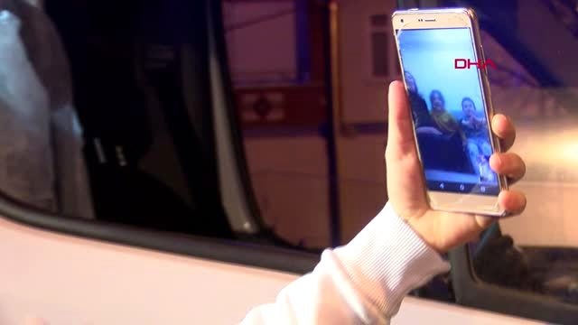 SAMSUN Bakan Koca'nın paylaştığı kardeşlerin hemşire annesi Lütfen evlerinizde kalın