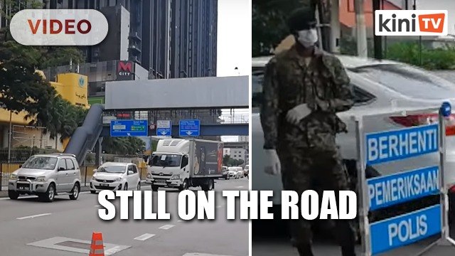 Cops and army join forces, but many M'sians still on the road