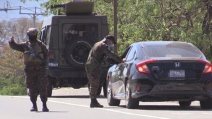 Arrestos y compras marcan inicio de cuarentena en El Salvador