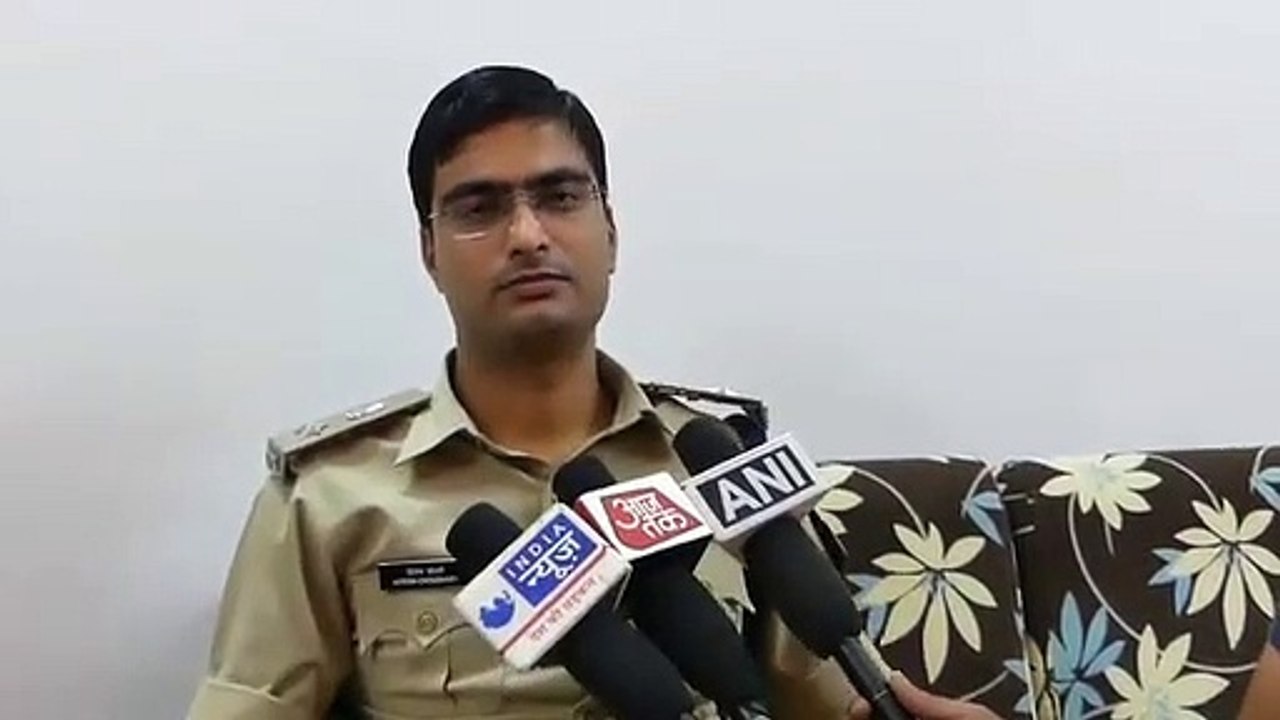 मंदसौर एसपी हितेश चौधरी ने की मीडिया से चर्चा