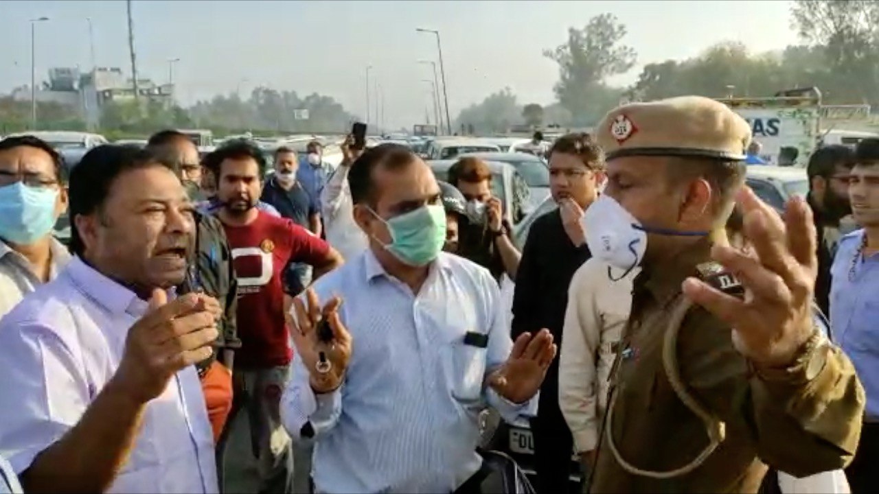 Commuters face trouble as Delhi shuts border