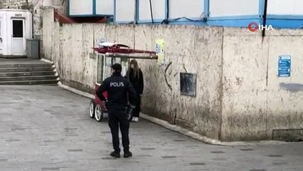 Taksim'de hastaneden kaçan korona virüs şüphelisi genç kız, polisi alarma geçirdi