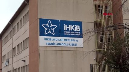 AVCILAR'DA HALK EĞİTİM MERKEZİ'NDEKİ ÖĞRETMENLER GÖNÜLLÜ MASKE DİKİMİNE BAŞLADI