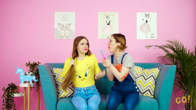 TRUCOS Y CONSEJOS DE CABELLO BRILLANTES Situaciones y problemas divertidos del cabello de 123 GO!