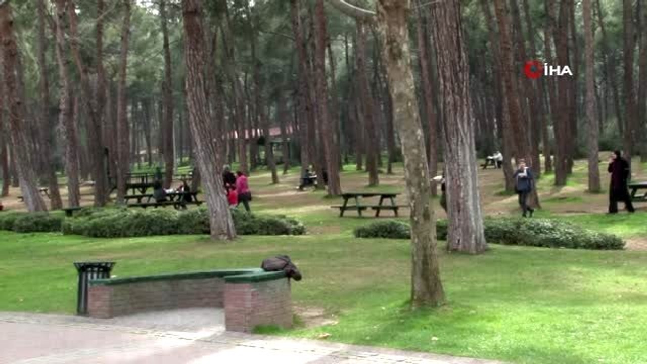 'Evde Kal' uyarılarını dikkate almadılar park ve bahçelere akın ettiler