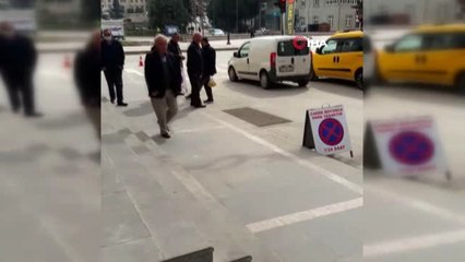Oturacak bank, açık kahvehane bulamayınca evlerine döndüler