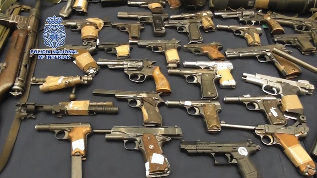 Intervienen un depósito de armas de guerra y explosivos