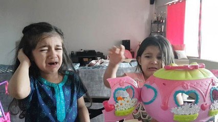 Karanvir Bohra ने बच्चों की लड़ाई के बीच नोंच लिए अपने बाल, Video हुआ Viral | Boldsky