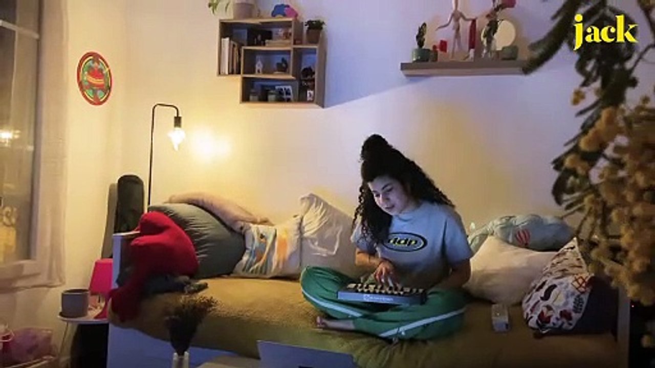 Sessions Maison - Jour 07 - Mélodie Lauret reprend "Tous les cris les SOS" de Daniel Balavoine