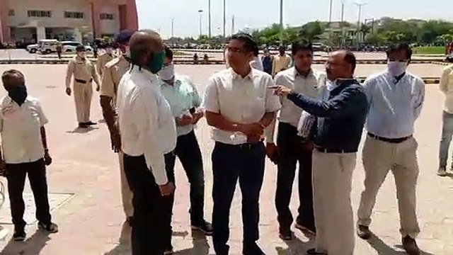 मंदसौर: खाई में गिरी जवानों से भरी मिनी बस, 7 जवान घायल