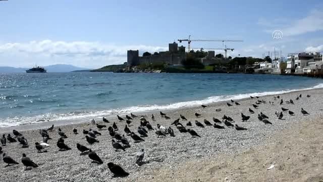 Turizm merkezleri, koronavirüs tedbirleri nedeniyle en sakin günlerini yaşıyor (2)
