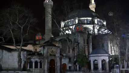 Koronavirüsün son bulması için Eyüpsultan Camii'nden dua sesi yükseldi