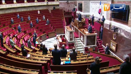 البرلمان الفرنسي يصادق على قانون الطوارىء لمدة شهرين