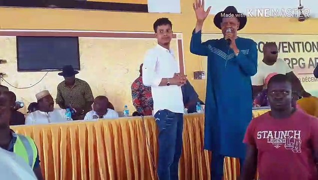 Il quitte le FNDC, adhère au RPG Arc-en-ciel et se fait humilier par le camp d'Alpha Condé