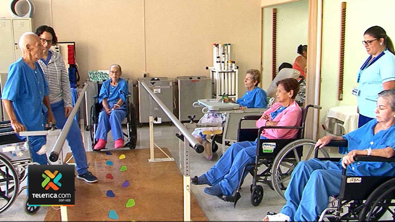 tn7-Hospital Blanco Cervantes modifica atención de adultos mayores ante Covid-19-230320