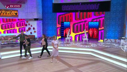 ¡Alicia quiere hacerle un amarre a Leo! | Enamorándonos