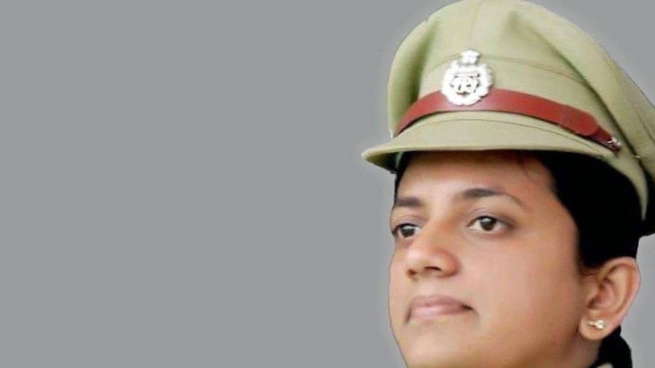 लॉकडाउन का पूरा पालन करें, घर से बाहर ना निकलें- इंदौर DIG रुचि वर्धन मिश्र की अपील