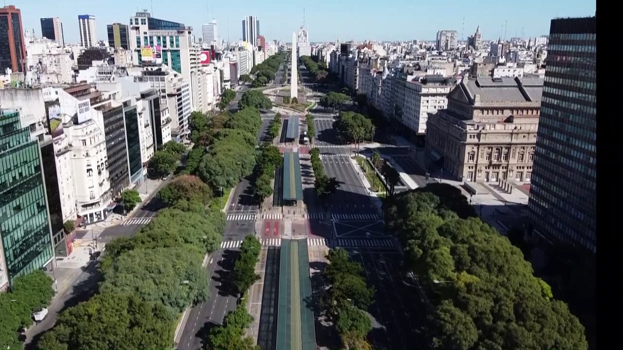 Coronavirus: Empty streets across the Americas