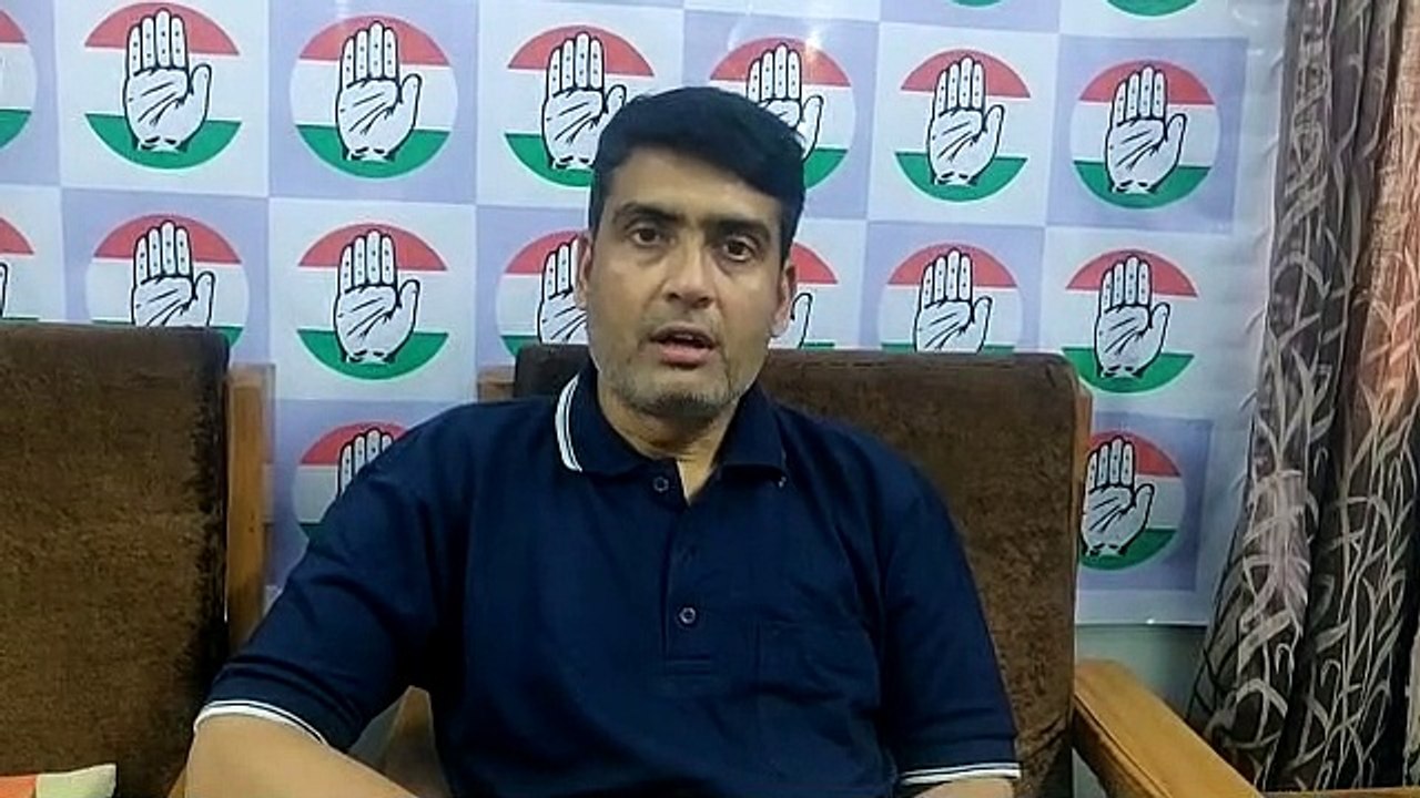 एमएलसी दीपक सिंह ने कोरोना वायरस के सुरक्षा उपायों के लिए जारी किए 10 लाख