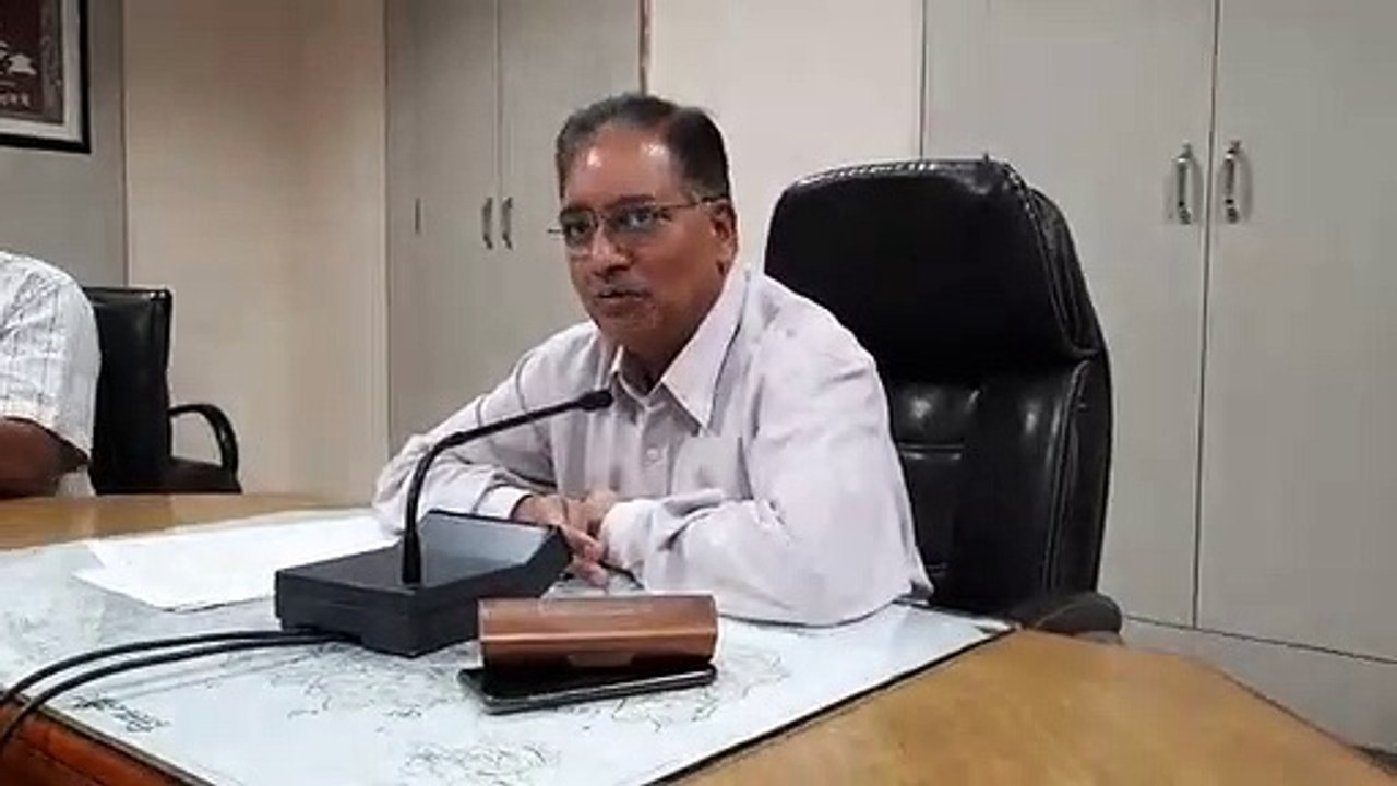 जिला कलक्टर के आदेशानुसार खुलेंगी सब्जी, दूध व...