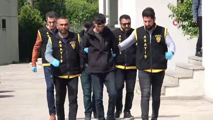 Hayat kadınlarına bin lira kaptırınca otel görevlisini gasp ettiler