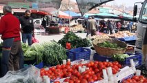 Pazarda sebze, meyve fiyatları düştü; patates ve sarımsak fiyatları zamlandı