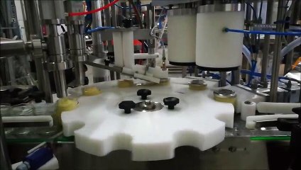 Mayonnaise monoblock :  volumetric dosing + twist off vacuum capping