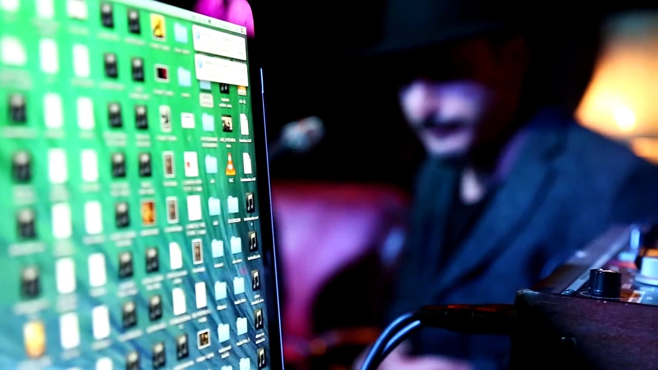 Doğan Duru & Fatma Turgut - Falan Filan (Akustik Performans) | Bronx Konseri