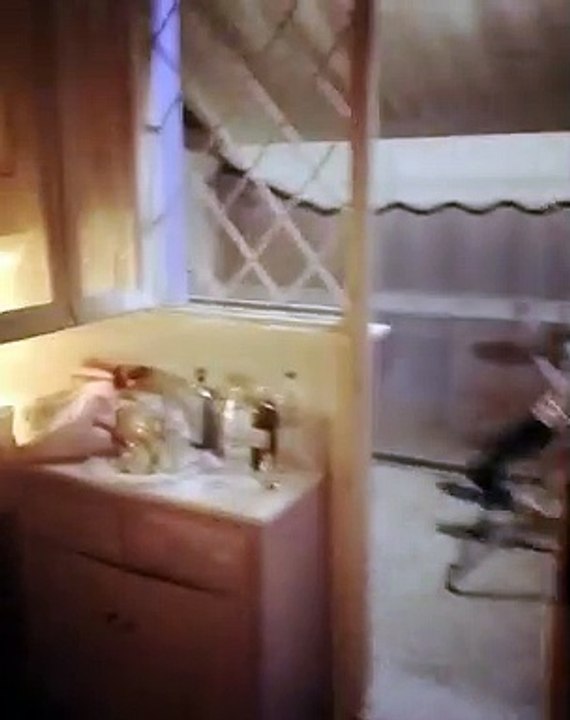 Άγριες Μέλισσες: Έπρεπε να μπούμε σε καραντίνα για δούμε έτσι τη Λενιώ! Μας άφησε με το στόμα ανοιχτό