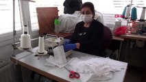 MARDİN Mardin'de gönüllüler, maske üretimi için seferber oldu