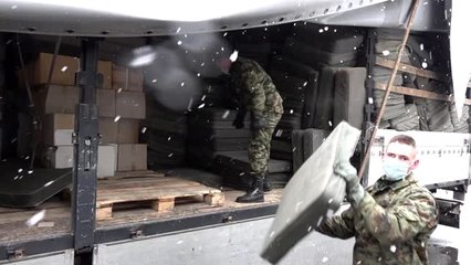 Sırbistan'da koronavirüs tedbirleri - Fuar alanı hastaneye dönüştürüldü