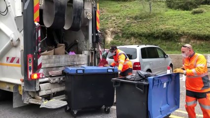 Download Video: Martigues. Le ramassage des déchets ménagers se poursuit