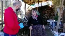 Yaşlı kadının çamaşır makinesi talebini Rize Valisi karşıladı