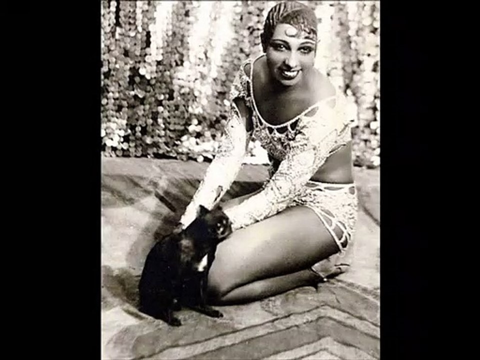 The Black Pearl: 28 Beautiful Vintage Photos of a Young Josephine Baker in the 1920s