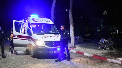 Kapalı olan kafeteryaya giden 2 kişi, kendilerini uyaran görevliyi bıçakladı - MANİSA