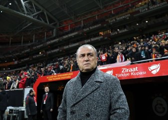 Hastanede tedavi gören Fatih Terim'den ilk mesaj: Hep birlikte atlatacağız