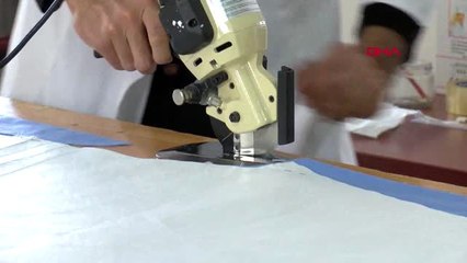 TOKAT Sağlık çalışanları için tulum üretiyorlar