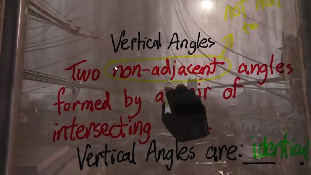 Un professeur de mathématiques donne une leçon vidéo à distance en jouant à... Half-Life : Alyx