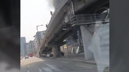 경기 군포 전자부품 제조업체 야적장에 불 / YTN