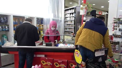 Markette poşetli Korona virüs önlemi