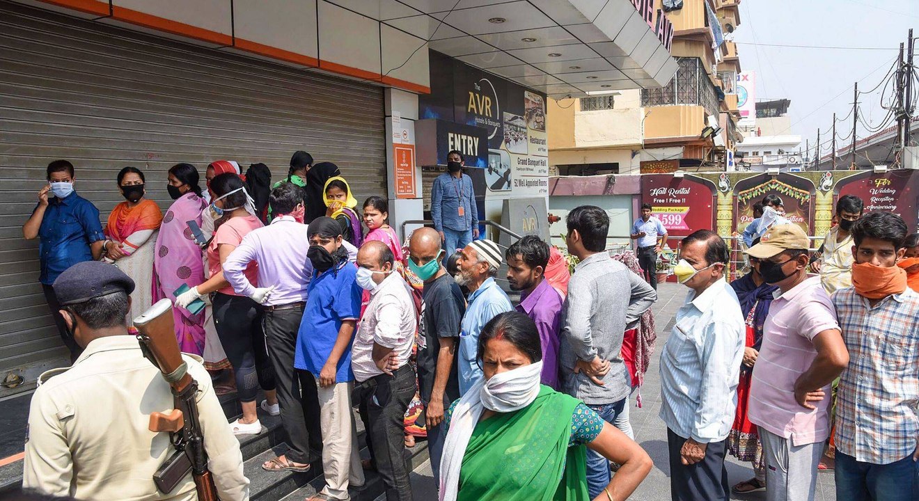 Coronavirus: India enters total lockdown after spike in case