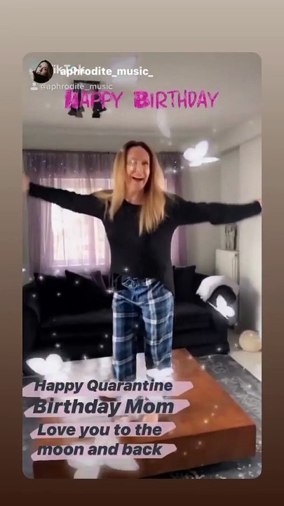 Εβελίνα Παπούλια: Γενέθλια για την ηθοποιό - Δε φαντάζεστε πόσο χρονών γίνεται!