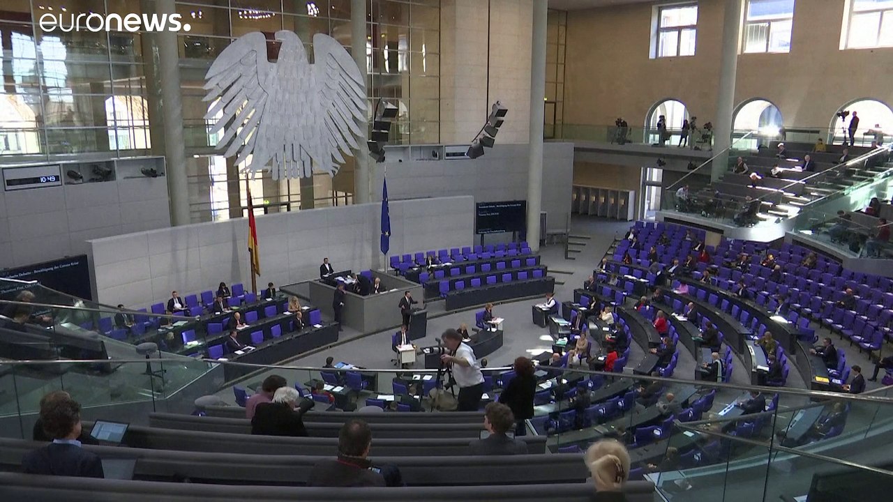 Wirtschaftshilfe: Bundesregierung schnürt 600-Milliarden-Paket und macht Schulden