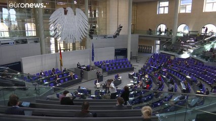 Wirtschaftshilfe: Bundesregierung schnürt 600-Milliarden-Paket und macht Schulden