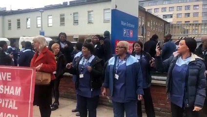 Reinigungskräfte in Kliniken: "Wenn ihr nicht zahlt, gehen wir!"